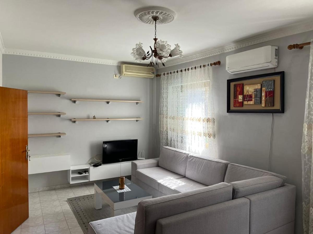 Daniela Aparment Appartement Shkodër Buitenkant foto